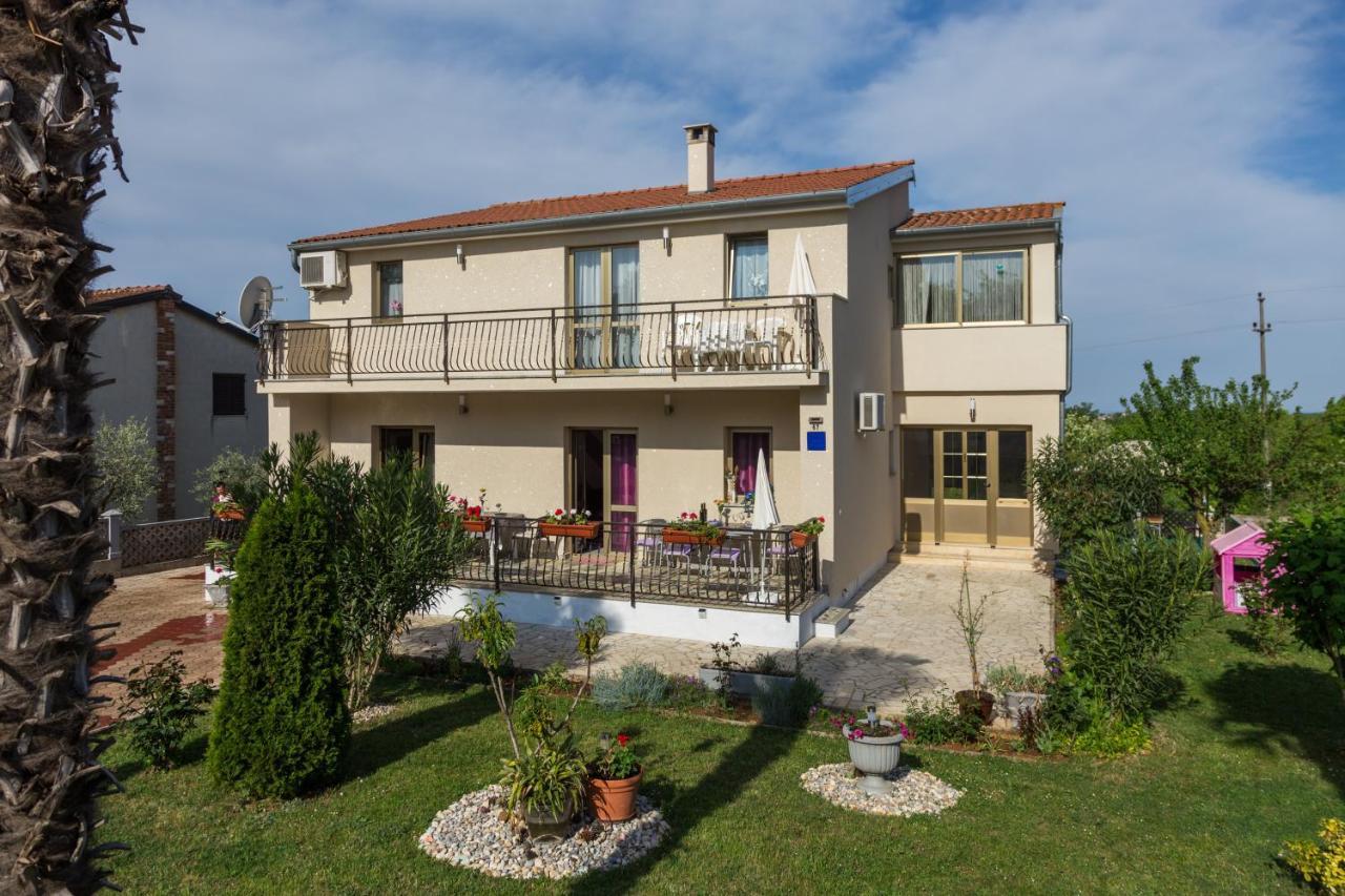 Radmani Apartment Belma Porec מראה חיצוני תמונה