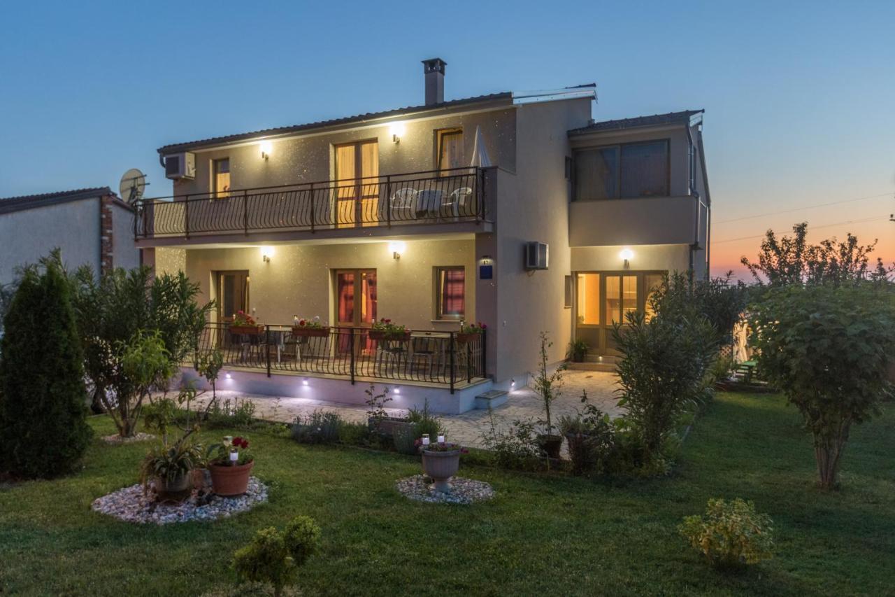 Radmani Apartment Belma Porec מראה חיצוני תמונה
